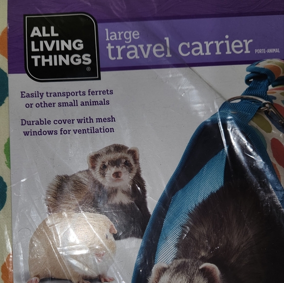 Large 13.5" Pet Travel Carrier - Picture 2 of 4